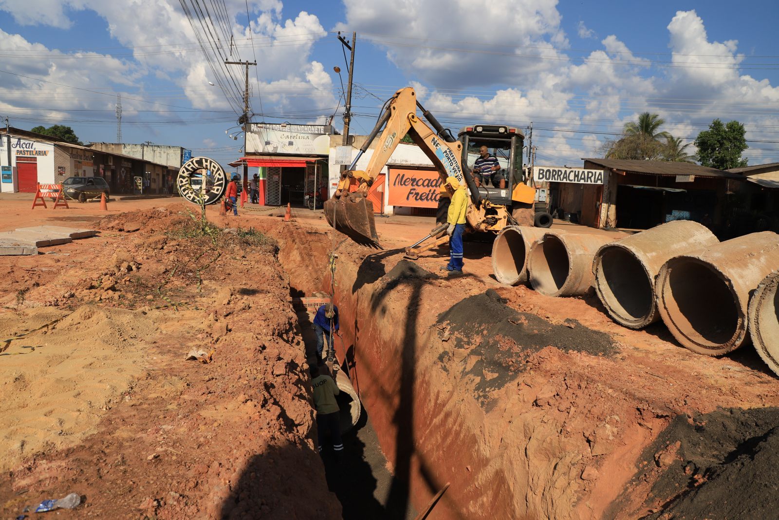 Aproximadamente 200 metros de manilhas serão colocadas na rede